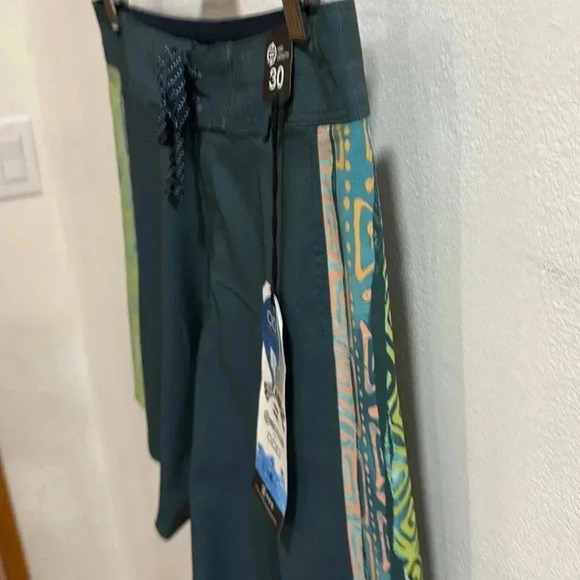 Billabong D Bah Ciclo Pro Performance 18" Boardshorts - Picture 3 of 5